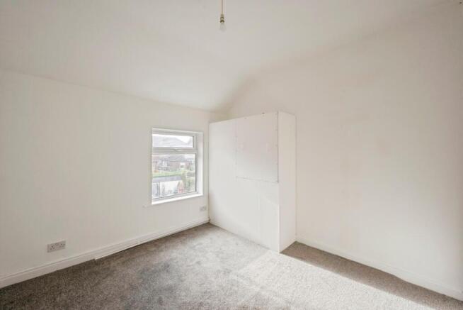3 bed Terraced to rent Image 12