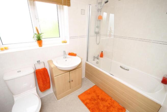 BATHROOM/ WC