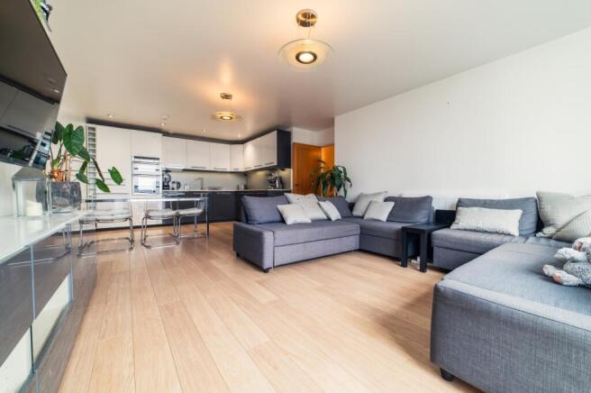 Award-winning Media team on EVERY Listing_4