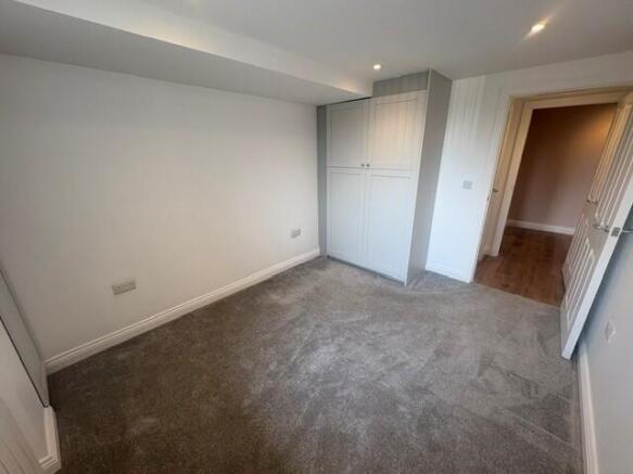 2 bed Apartment for sale Image 7