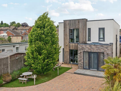 Cedar House, Little Hemsworth, Hemsworth, Pontefract, West Yorkshire