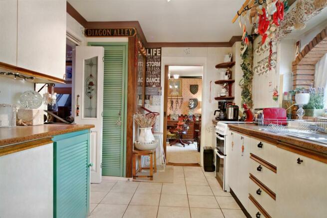 8546217-interior12-800.jpg