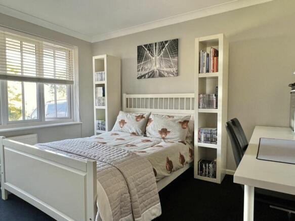 Photo 10