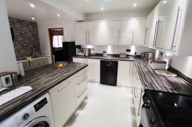 Kitchen/Diner 3