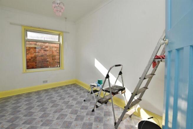 Chichester Bungalows, Sproatley photo 4