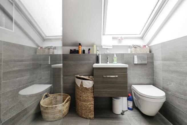 3 bed Terraced for sale Image 10