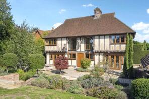 The Oak House, Paddock Way, Chesham HP5 3RE