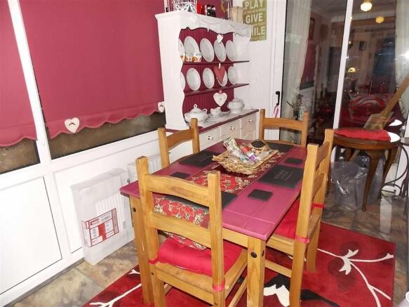 Dining room/conserva