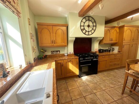 3 bed Cottage for sale Image 7