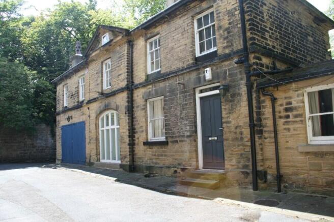 4 bed Terraced to rent Image 9
