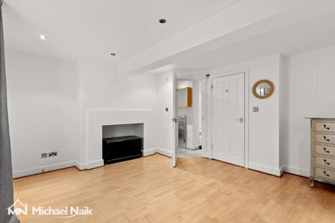 Nevill Road, N16