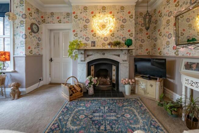 3 bed Terraced for sale Image 10