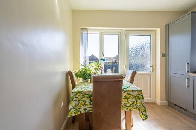 3 bed Detached Bungalow for sale Image 5