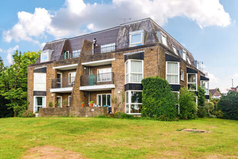 Twickenham Road, Teddington, TW11