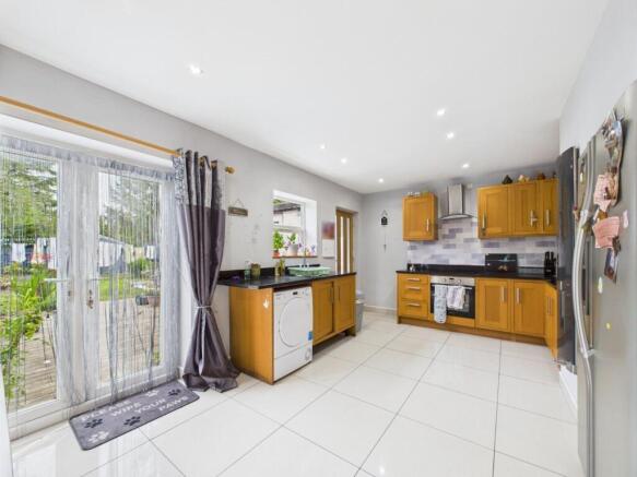 Kitchen/Dining Area