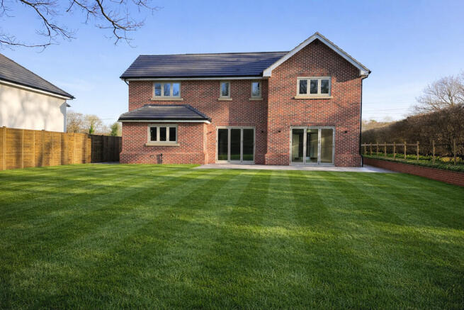 4A398B39-D3A3-4A2...