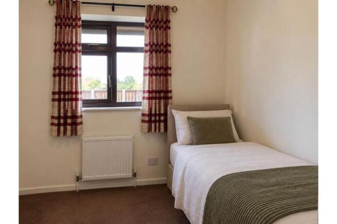 3 bed Detached Bungalow for sale Image 7