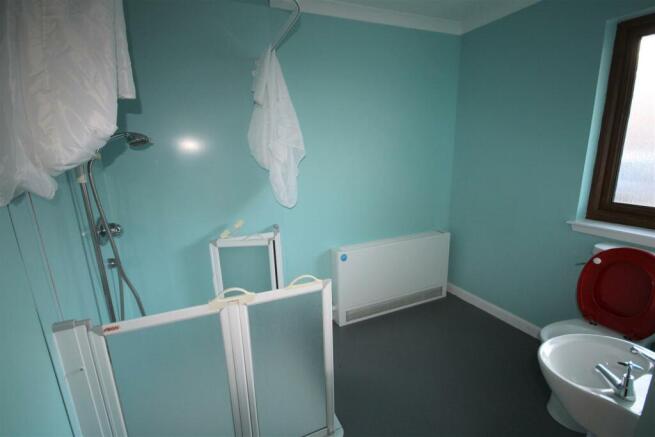 EN-SUITE WET ROOM