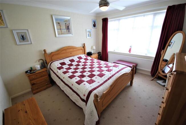 MASTER BEDROOM: