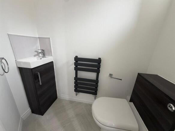 3 bed Semi-Detached to rent Image 6