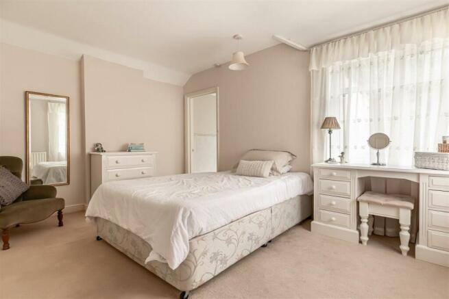 35 Fairfield Road  (11).jpg