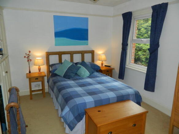 2nd bedroom