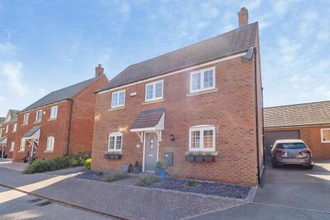 Grebe Drive, Leighton Buzzard