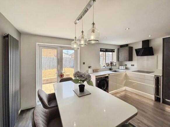 3 bed Detached for sale Image 5