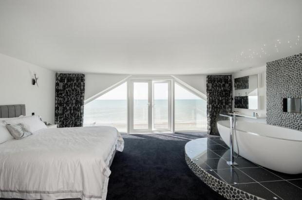 MASTER SUITE