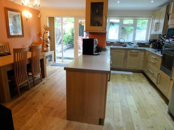 Kitchen/Dining