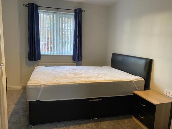 1 bed Apartment to rent Image 6