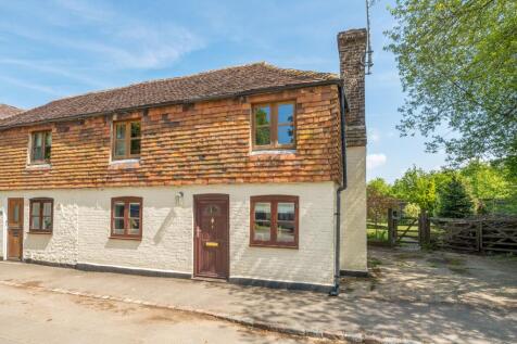 Petworth Road, Kirdford, RH14