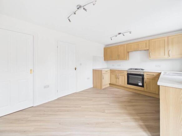 2 bed Semi-Detached for sale Image 4