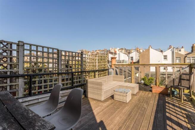 Flat 3, 66 Lansdowne Place-14.jpg