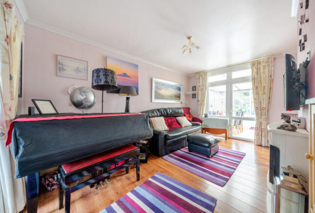 1415673-18-6995a4...