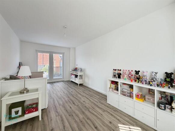 3 bed Detached for sale Image 8
