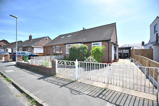 3-bed semi-detached on 25 Sydney Avenue, Leigh WN7 3LT, £225,000