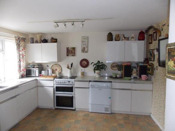 FOR SALE PL15 8LQ