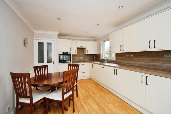 2 bed Semi-Detached Bungalow for sale Image 2