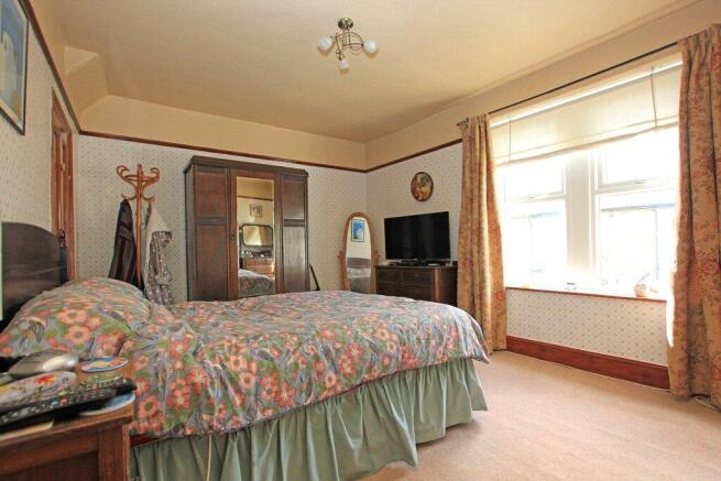 3 bed Terraced for sale Image 5