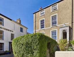 27, North Parade, Penzance TR18 4SN