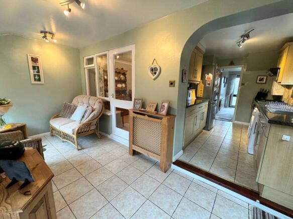 3 bed Semi-Detached for sale Image 9