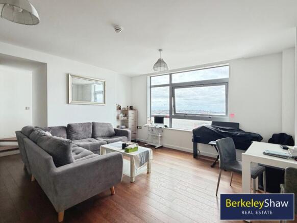Living area (3)