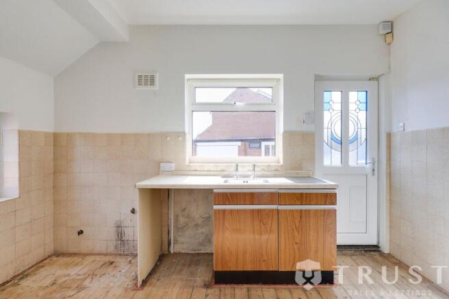 2 bed Bungalow for sale Image 8
