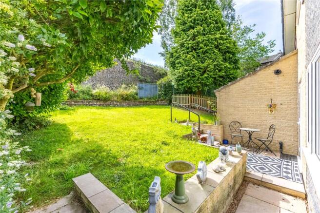 Royds Avenue, Linthwaite, Huddersfield, HD7 photo 4
