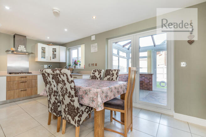 Kitchen/Dining