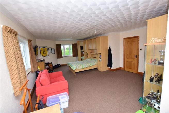 Bedrooom 2