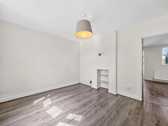 3 bed Terraced for sale Image 4