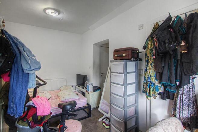 73 Hendon Way, London, NW2 2LY photo 4