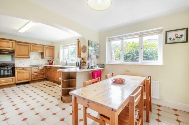 Kitchen / Dining